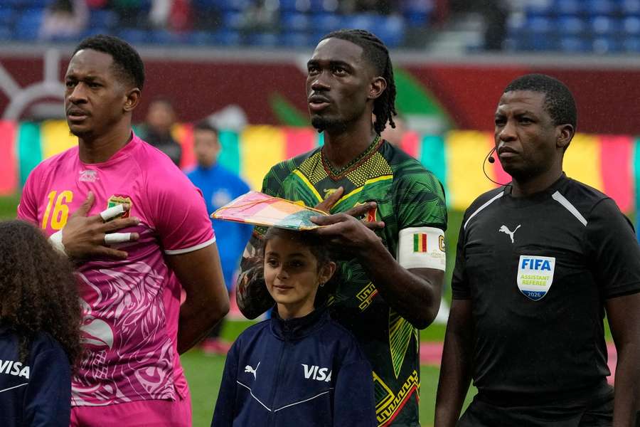 Mali bei der Nationalhymne.