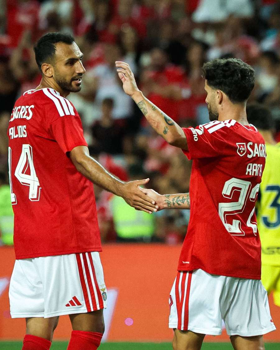 Rafa e Pavlidis foram os goleadores de serviço Rafa e Pavlidis foram os goleadores de serviço