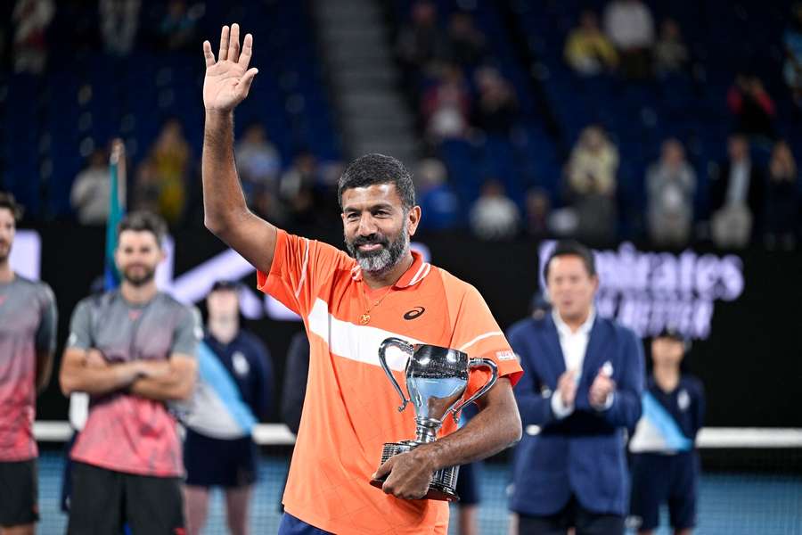 Bopanna ve 45 letech ukončil kariéru. Bopanna ve 45 letech ukončil kariéru.
