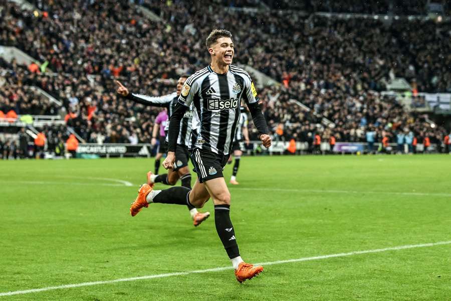 Howe full of praise for Newcastle matchwinner Miley