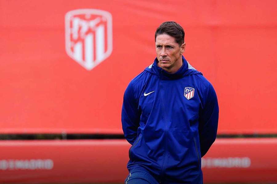 Fernando Torres treina nas camadas jovens do Atlético Fernando Torres treina nas camadas jovens do Atlético