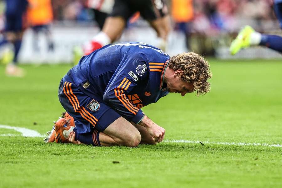 Woltemade vstřelil gól do špatné branky.