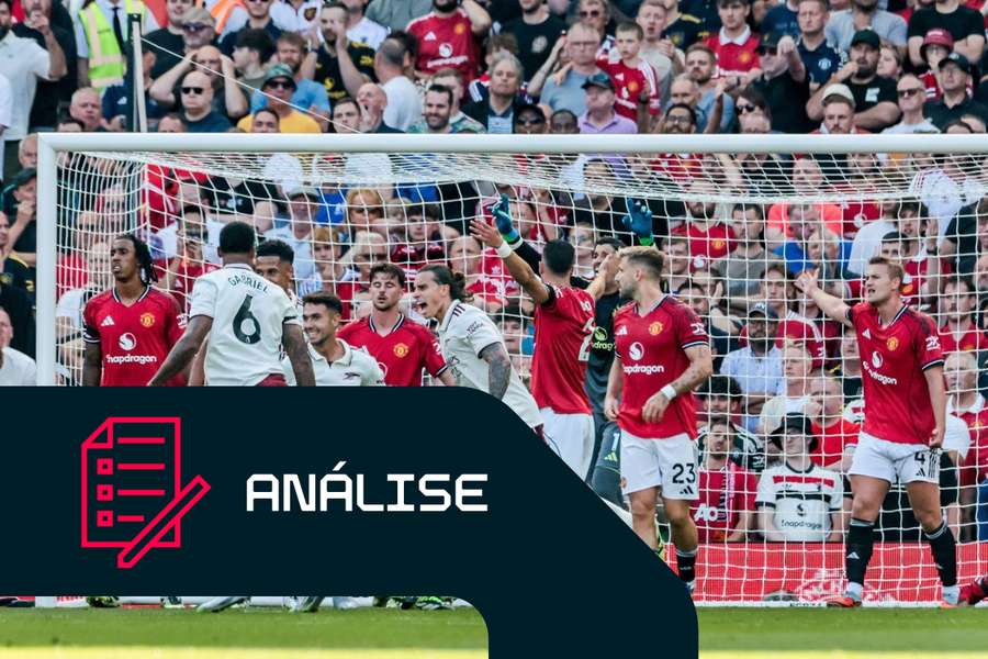 Riccardo Calafiori comemora o golo contra o Manchester United