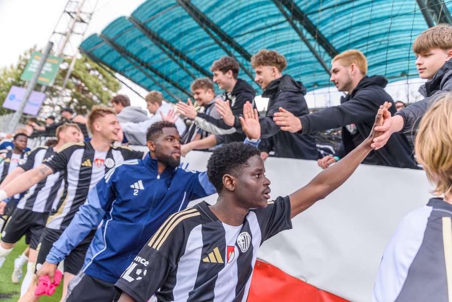 Ostrá přestřelka na jihu Čech pokračuje. Dynamo smetlo návrh města ze stolu a mluví o populismu