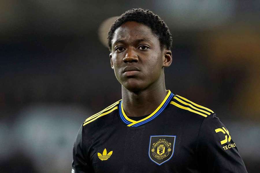 Chelsea leading the race to sign unwanted Man United wonderkid Kobbie Mainoo