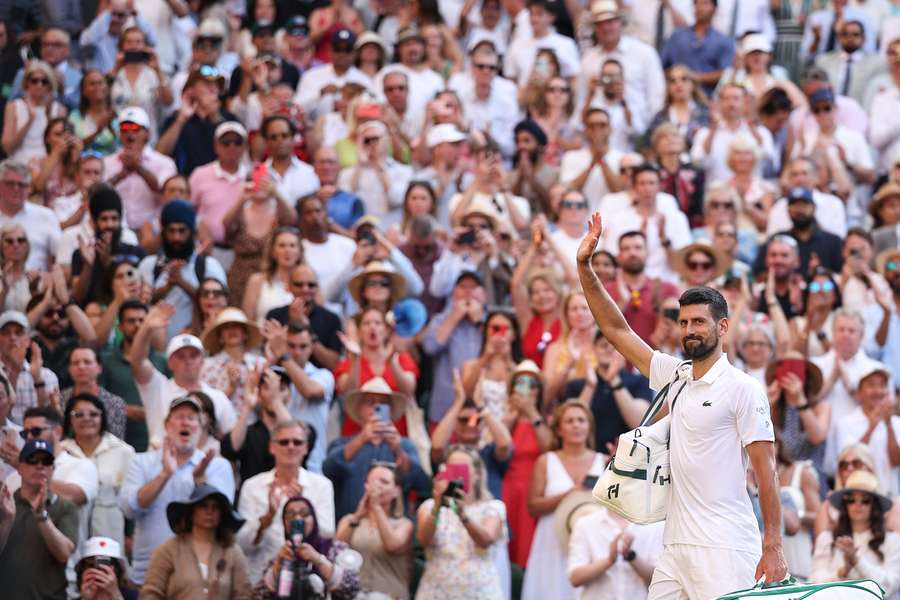 Djokovic tras su derrota del viernes.