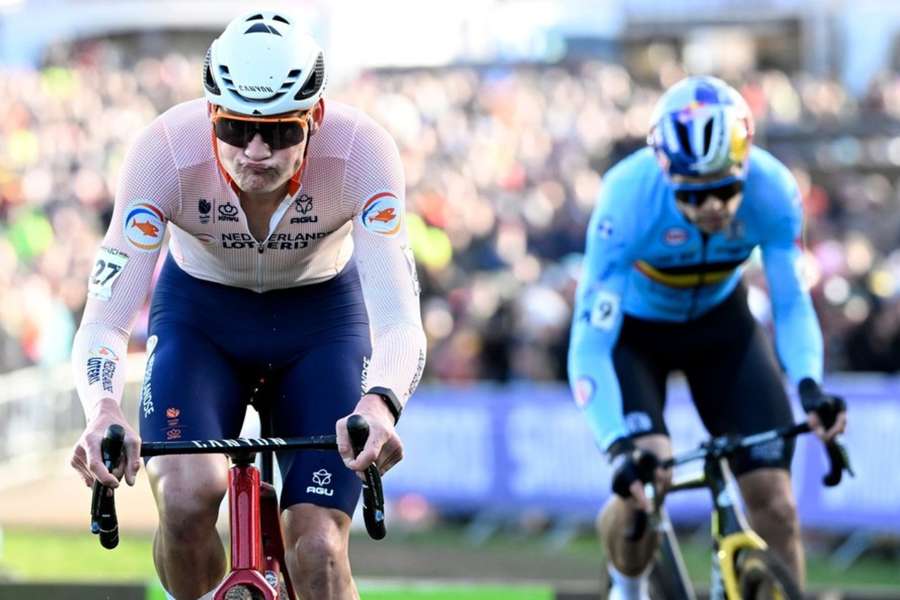 Van der Poel downs Van Aert for fifth cyclo-cross world title
