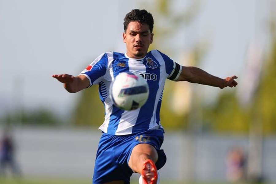 João Moreira, lateral-direito luso-brasileiro de 21 anos