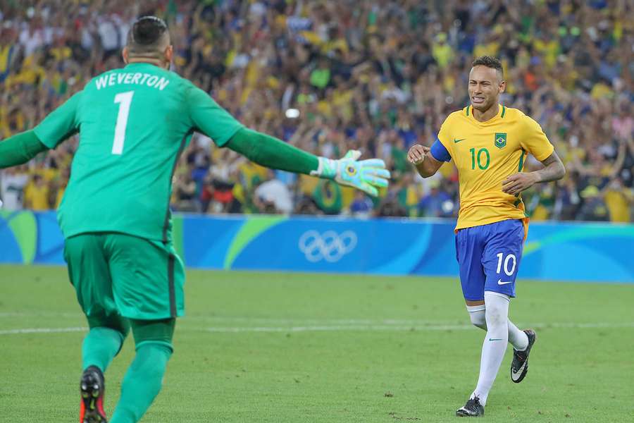 Neymar fez o golo do Brasil na final e bateu o último penálti