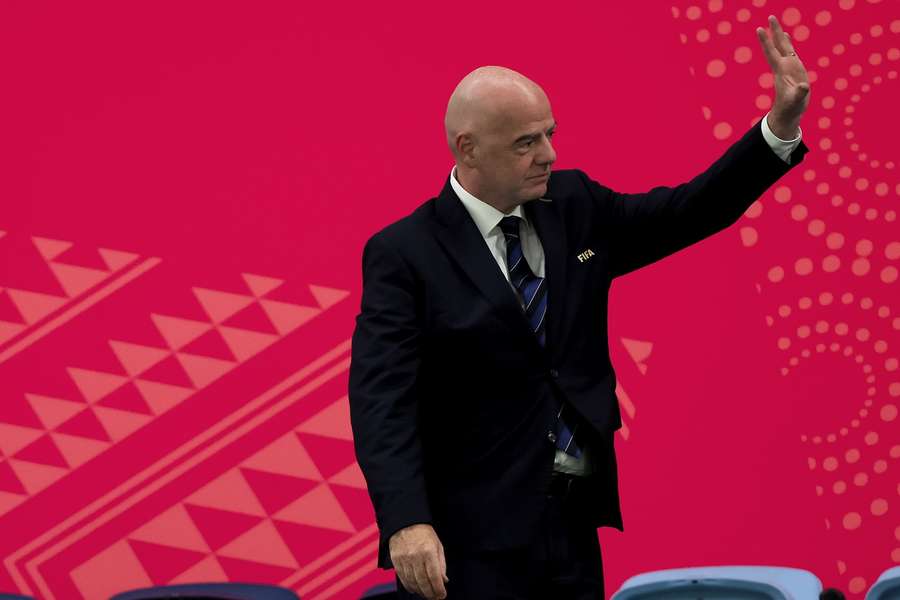 Gianni Infantino kommt ins Schwitzen.