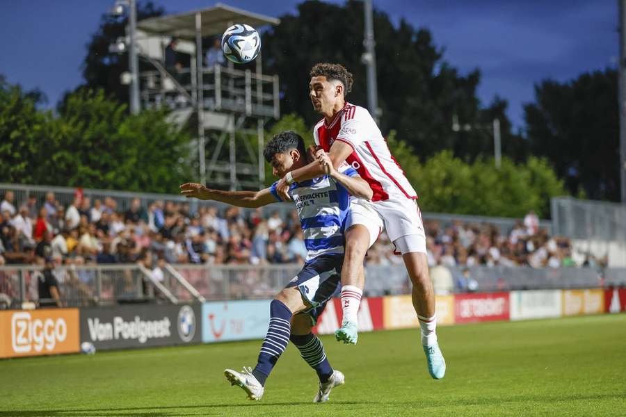 Jong Ajax speelde dit seizoen nog maar één thuiswedstrijd, tegen De Graafschap