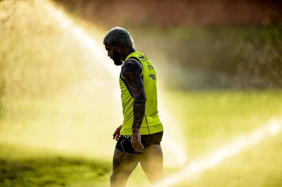 Gabigol vive uma fase conturbada de sua carreira