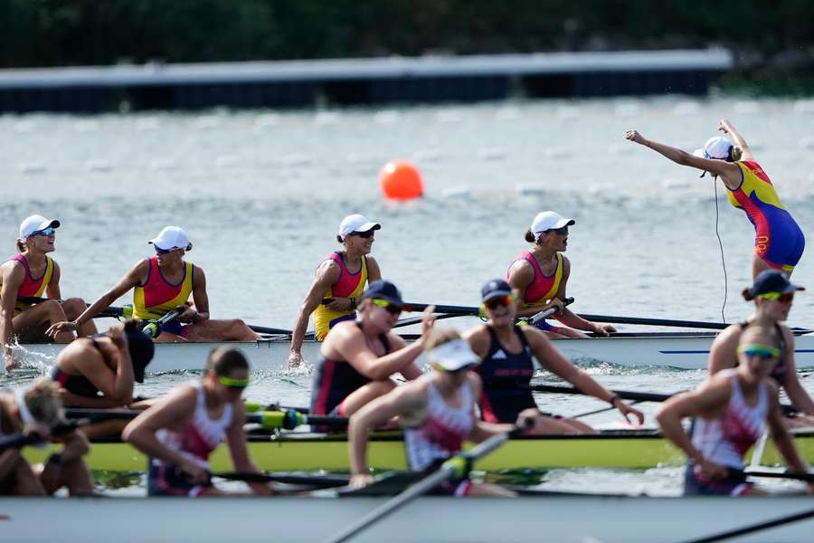 AUR la canotaj! România a cucerit aurul la 8+1 feminin