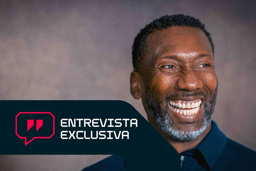 Jimmy Floyd Hasselbaink conversou com o Flashscore em Londres Jimmy Floyd Hasselbaink conversou com o Flashscore em Londres