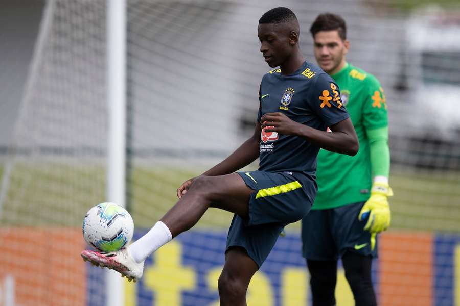 Luiz Henrique fue convocado por primera vez por el seleccionador Dorival Júnior Luiz Henrique fue convocado por primera vez por el seleccionador Dorival Júnior