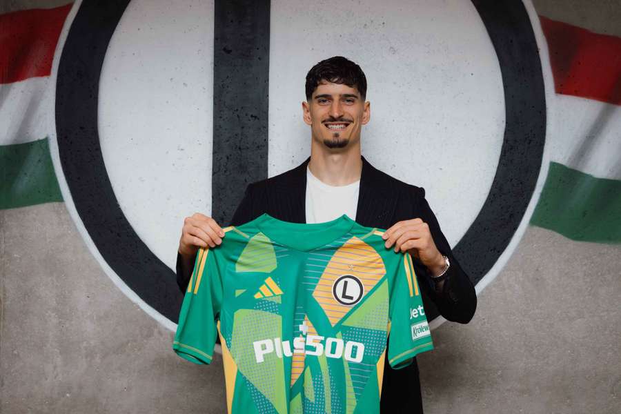 Vladan Kovacević oficjalnie piłkarzem Legii Warszawa, czy uratuje mistrzowskie aspiracje Legii?