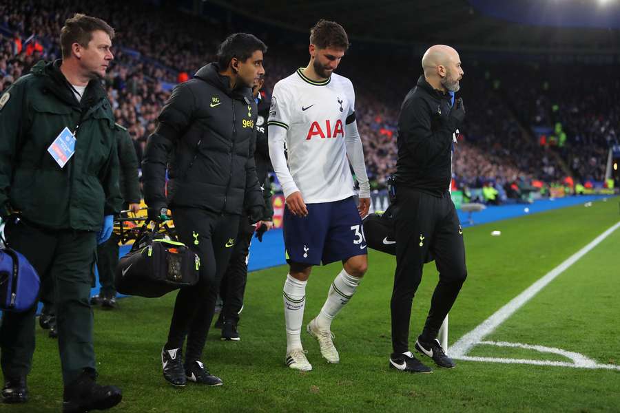 Rodrigo Bentancur foi substituído aos 65 minutos do jogo com o Leicester