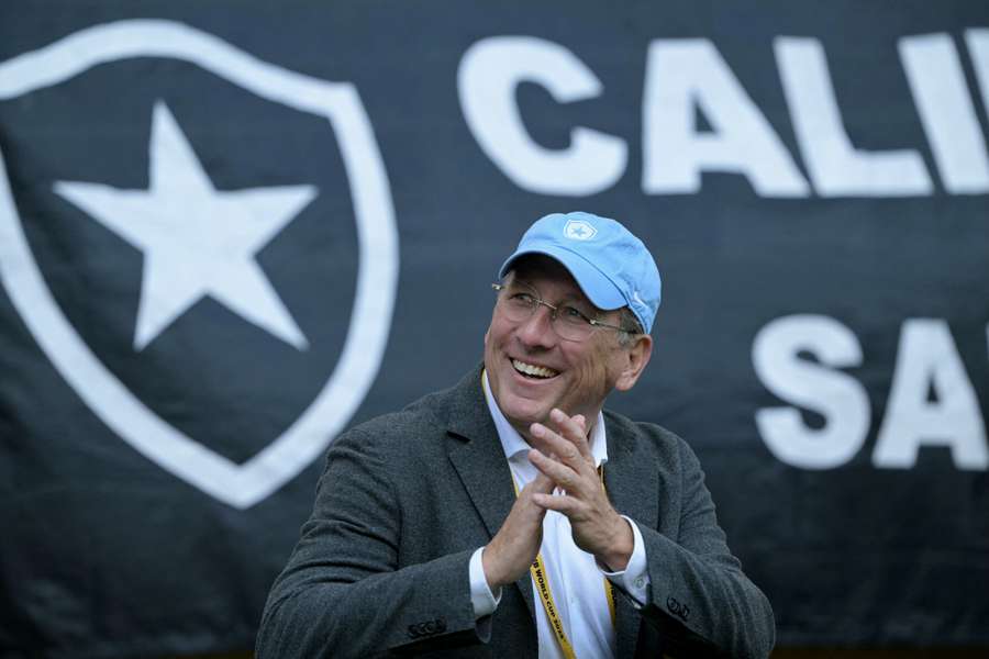 John Textor à Seattle lundi.