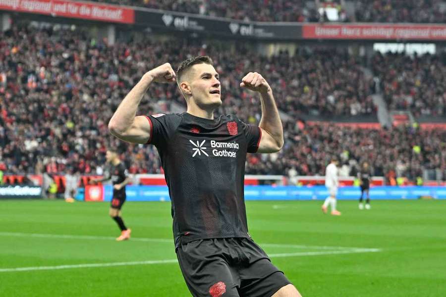Kanonýr Leverkusen Patrik Schick dal v německé lize další dva góly.