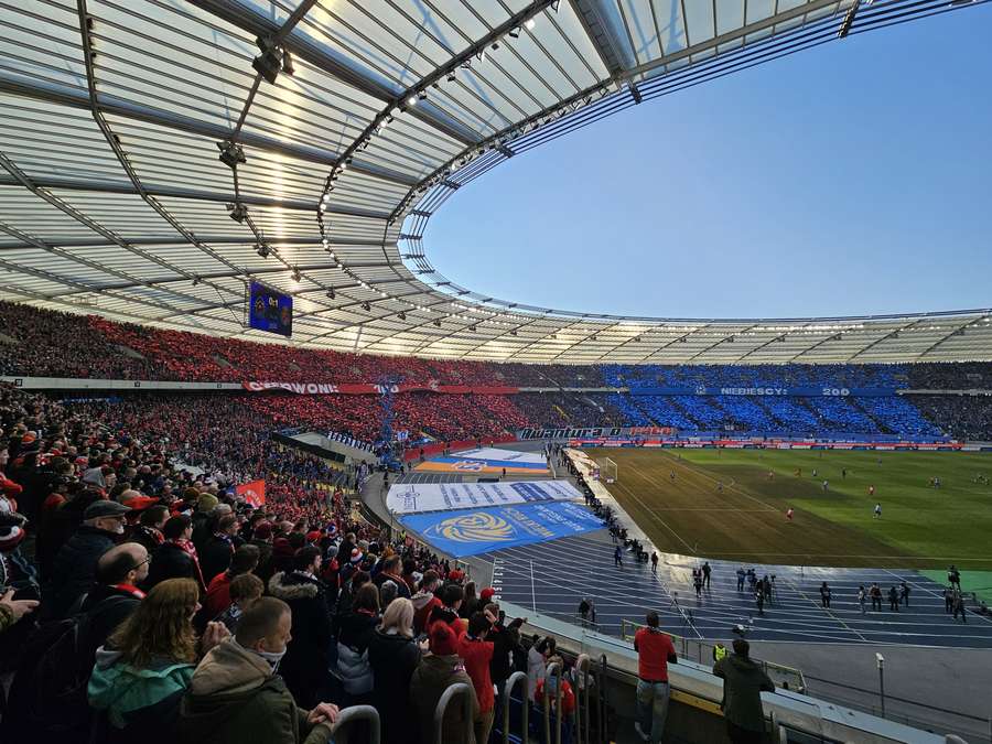Kibice na Stadionie Śląskim podczas meczu Ruchu z Wisłą Kibice na Stadionie Śląskim podczas meczu Ruchu z Wisłą