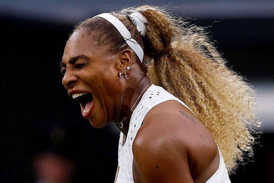 Serena Williams reacționează în timpul meciului din primul tur împotriva australiencei Maya Joint Serena Williams reacționează în timpul meciului din primul tur împotriva australiencei Maya Joint