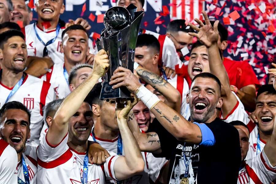 Estudiantes de La Plata, campeón de la Copa Argentina por primera vez en su historia