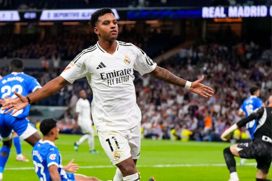 Rodrygo fez o terceiro do Real Madri sobre o Alavés