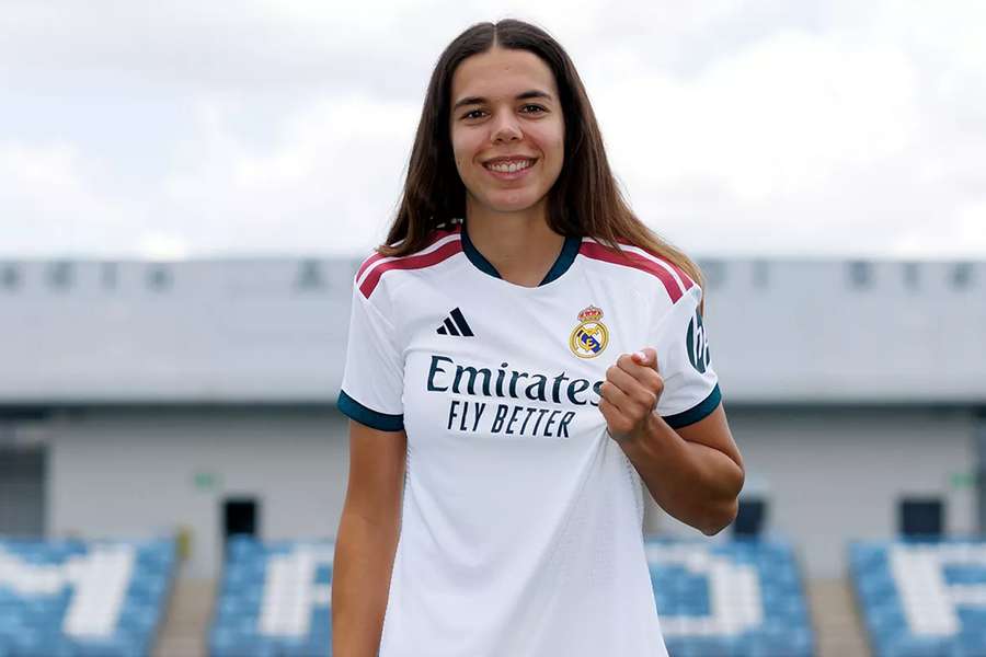 Andreia Jacinto assinou até 2030 Andreia Jacinto assinou até 2030