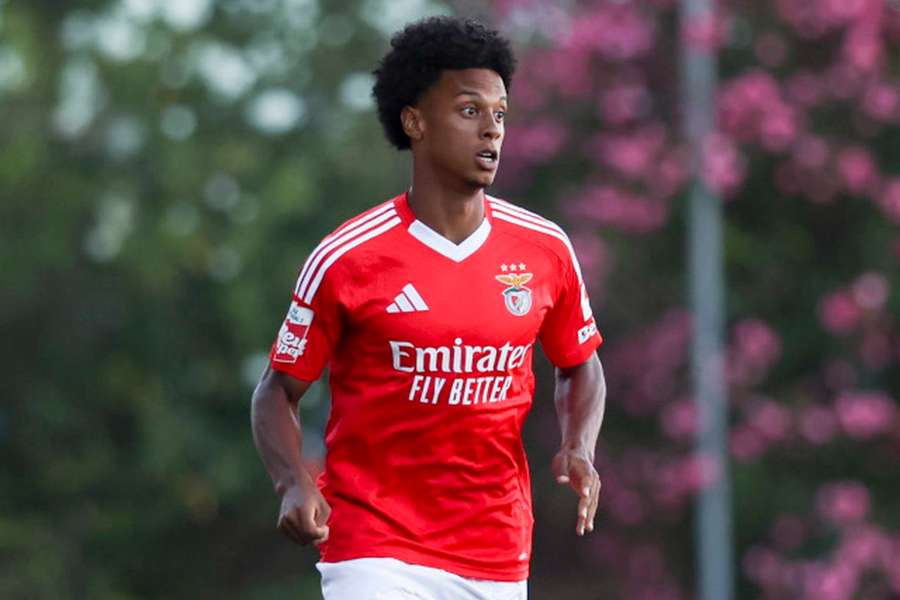 Leandro Santos ao serviço do Benfica B