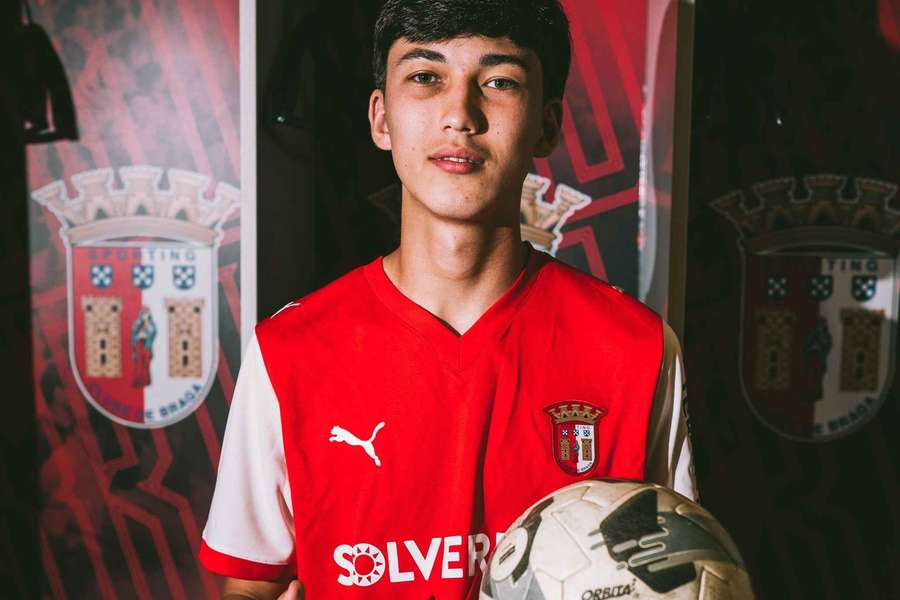 Sayfiddin Sodikov oficializado no SC Braga Sayfiddin Sodikov oficializado no SC Braga