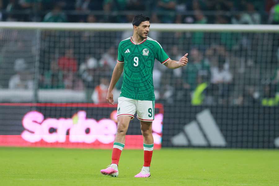 Raúl Jiménez célèbre son but lors du match amical entre le Mexique et la Serbie, disputé au stade Nemesio Diez de Toluca (Mexique), le 4 juin 2026. Raúl Jiménez célèbre son but lors du match amical entre le Mexique et la Serbie, disputé au stade Nemesio Diez de Toluca (Mexique), le 4 juin 2026.