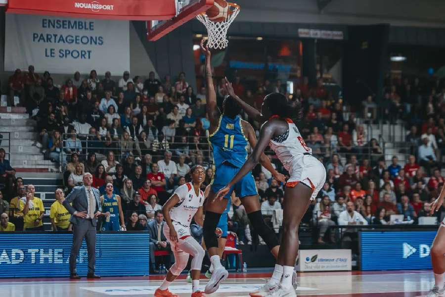 Valériane Ayayi a fait du mal aux Guerrières.