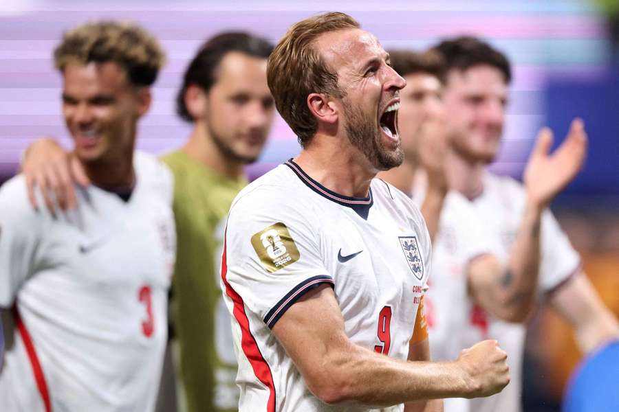 Inglaterra tem de defrontar o México no Estádio Azteca Inglaterra tem de defrontar o México no Estádio Azteca