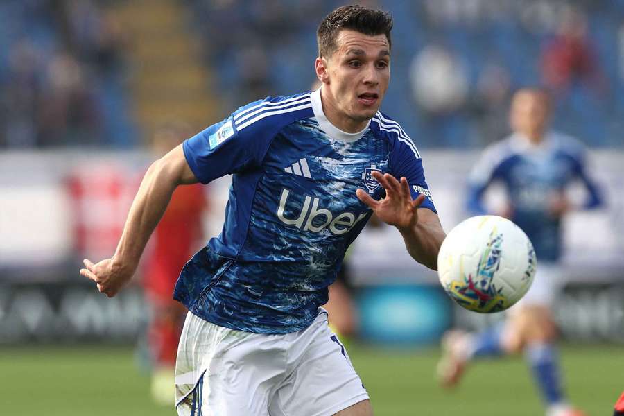 Tasos Douvikas durante la partita contro il Lecce