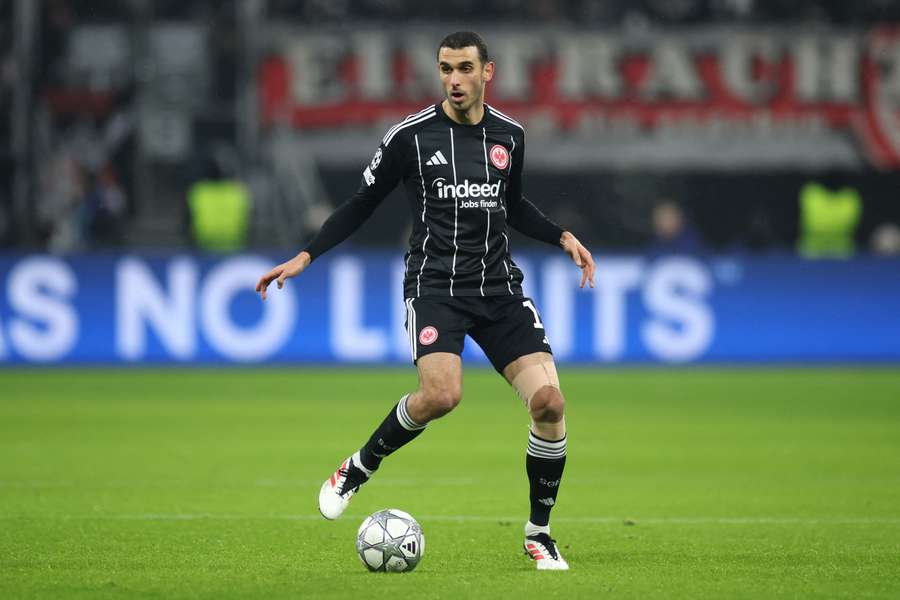 Ellyes Skhiri avec Francfort Ellyes Skhiri avec Francfort