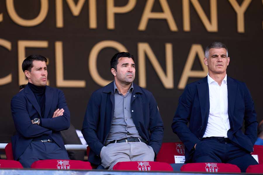 Masip, a la derecha de la imagen junto a Bojan (izquierda) y Deco (centro) Masip, a la derecha de la imagen junto a Bojan (izquierda) y Deco (centro)