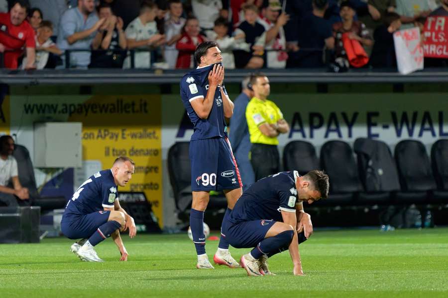 La delusione del Bari dopo la retrocessione in C