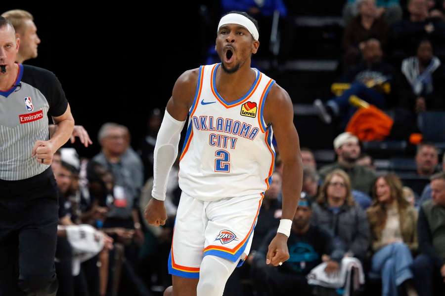 Gilgeous-Alexander se na výhře Oklahomy podílel 35 body a sedmi doskoky.