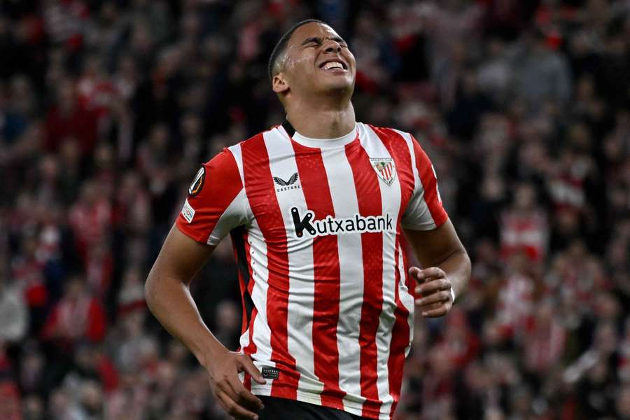 Maroan Sannadi, con la camiseta del Athletic