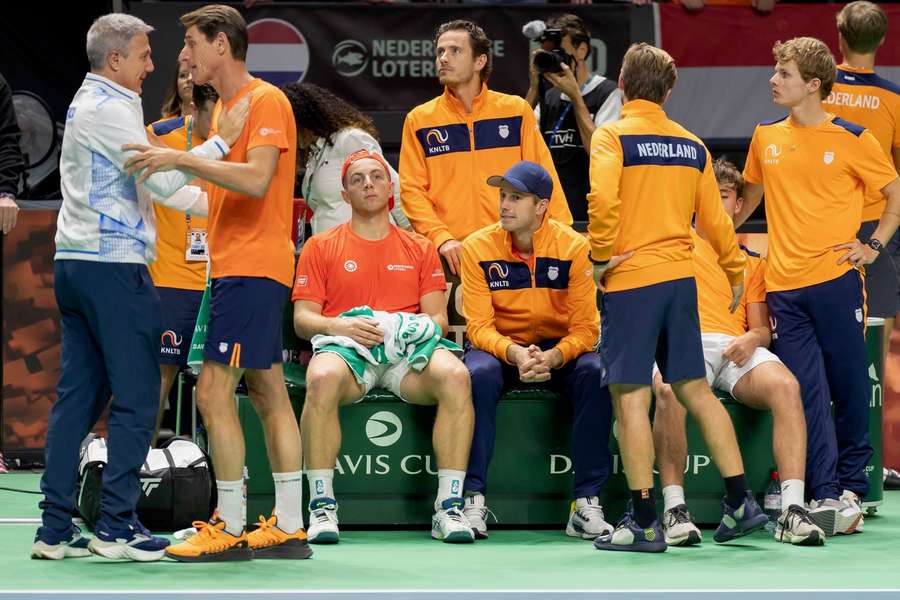 Tým Nizozemců po porážce ve finále Davis Cupu.