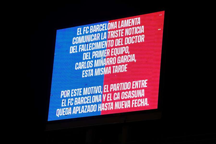 A message is shown saying that the match has been postponed due to the death of Carlos Minarro Garcia, a member of FC Barcelona's medical staff