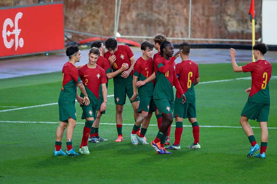 Duas vitórias consecutivas garantiram apuramento