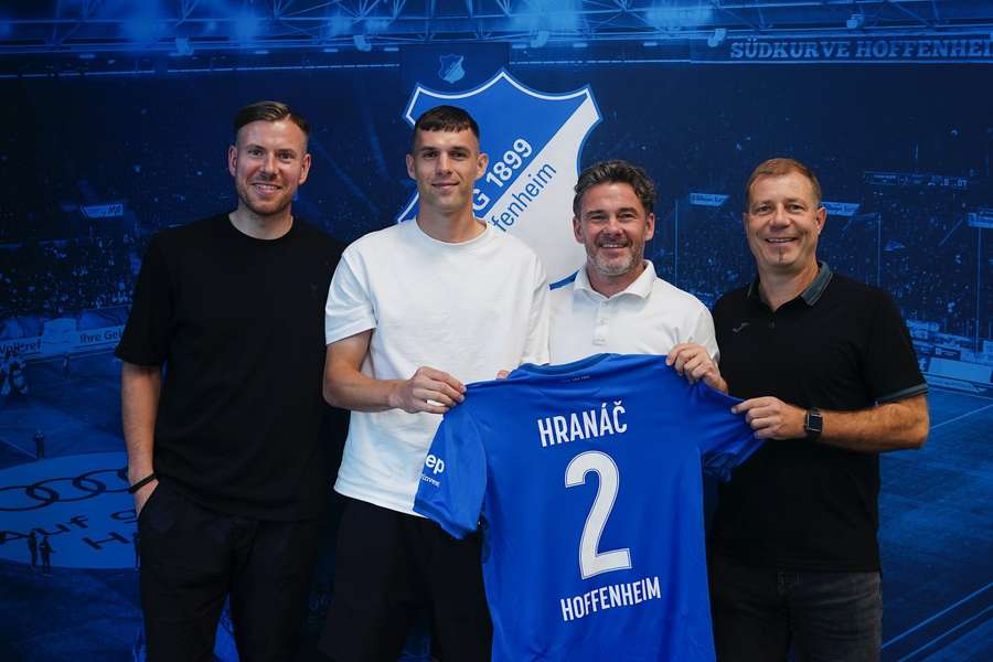 Co bude s Hranáčem? Podle trenéra Hoffenheimu nemá na Bundesligu, vyhráno nemá ani Hložek