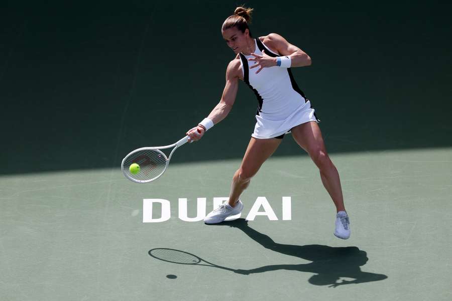 Maria Sakkari indtager banen i Dubai