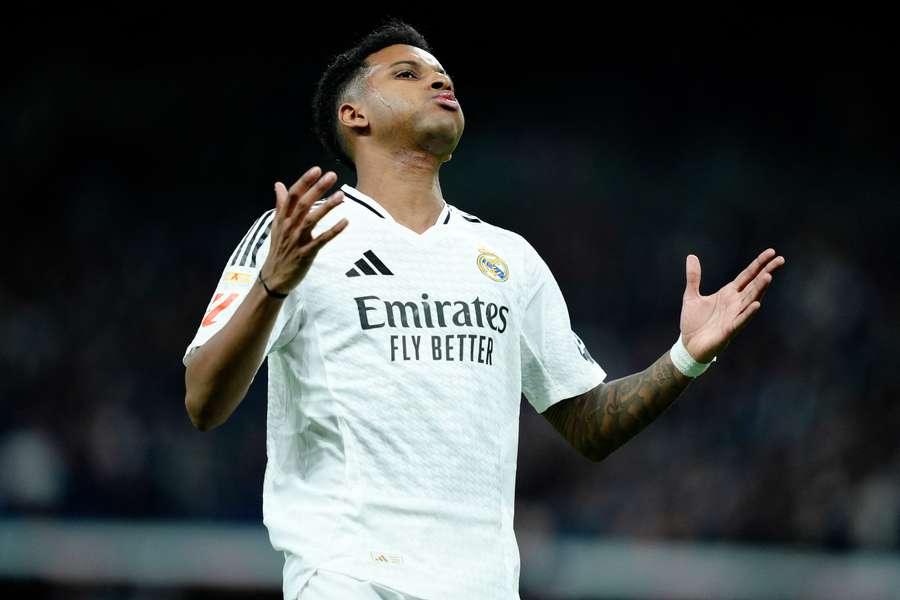 El delantero del Real Madrid Rodrygo está despertando el interés de grandes clubes, entre ellos el Chelsea