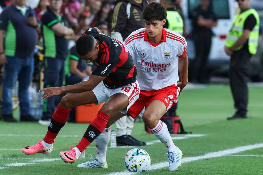 António Silva no particular com o Flamengo António Silva no particular com o Flamengo