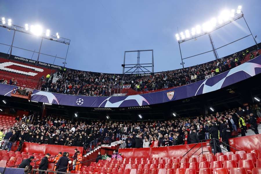 Los seguidores del Sevilla podrán estar en el campo del Lens.
