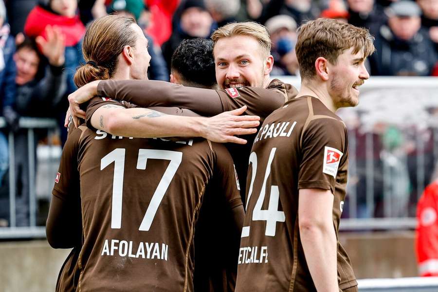 Schon seit Wochen schwimmt St. Pauli auf einer nie erlebten Erfolgswelle