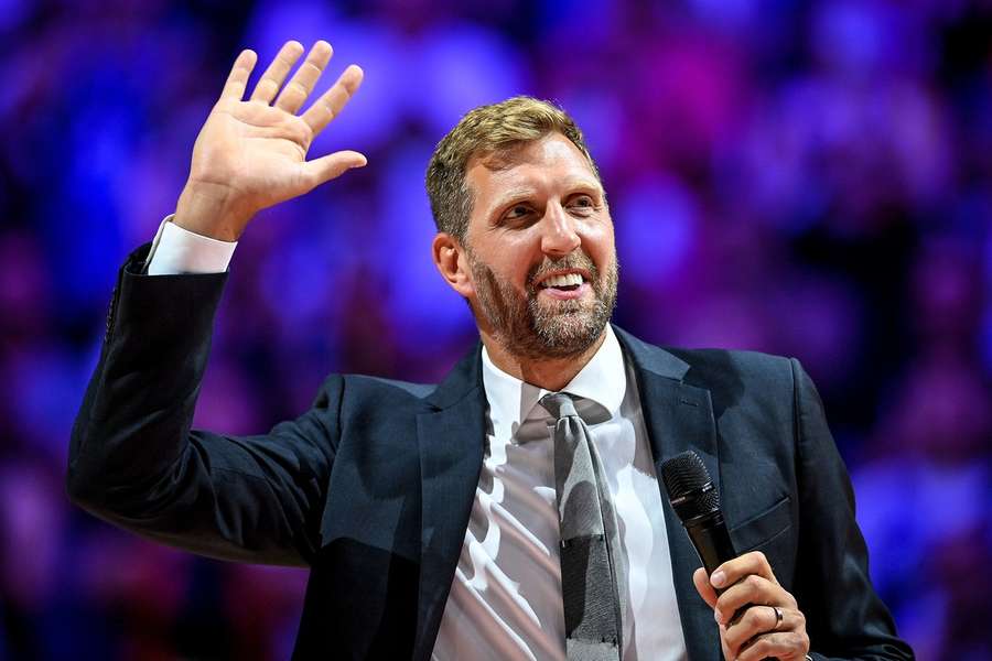 Dirk Nowitzki este considerat cel mai bun jucător european din istoria NBA