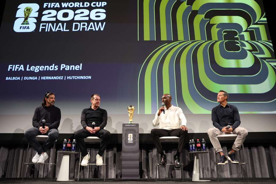 Marcelo Balboa, Dunga, Atiba Hutchinson i Luis Hernandez podczas panelu dyskusyjnego FIFA Legends w Kennedy Center 3 grudnia 2025 r. Marcelo Balboa, Dunga, Atiba Hutchinson i Luis Hernandez podczas panelu dyskusyjnego FIFA Legends w Kennedy Center 3 grudnia 2025 r.